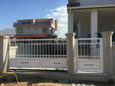 Sürgülü (Raylı) Ferforje Bahçe Kapısı