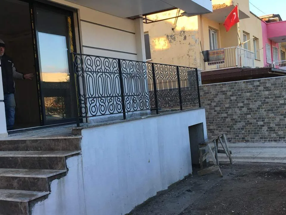Ferforje Balkon Korkuluğu — görsel 2