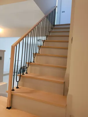 Ahşap Küpeşteli Ferforje Merdiven Korkuluğu
