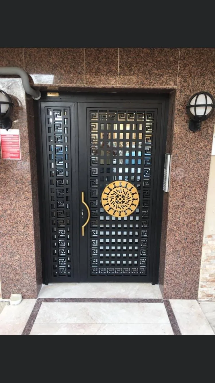 Ferforje Apartman Giriş Kapısı — görsel 9