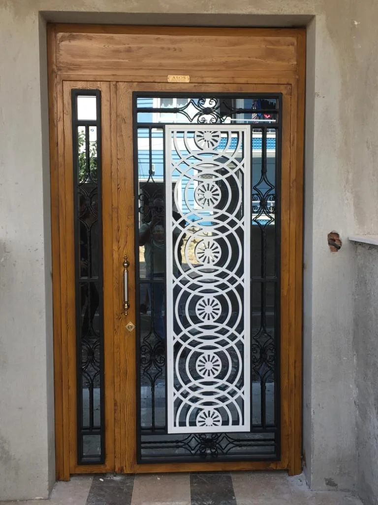 Ferforje Apartman Giriş Kapısı — görsel 11