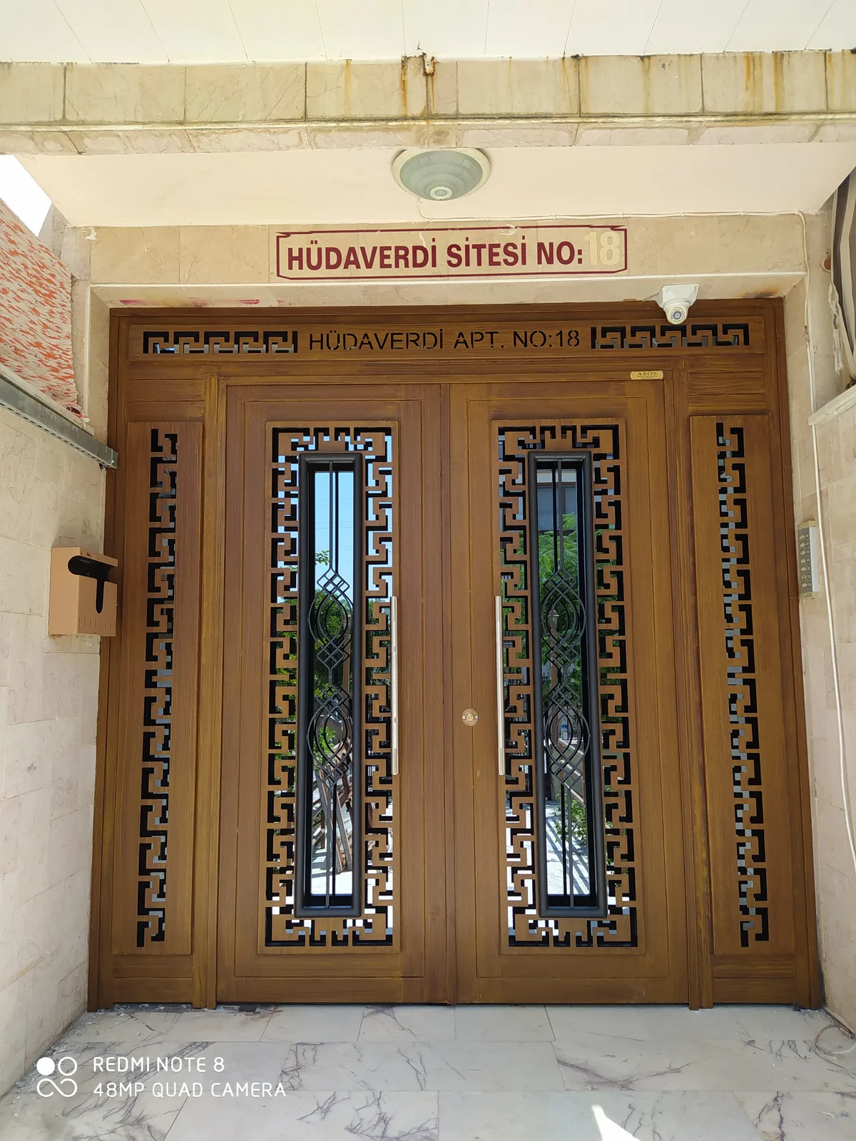 Camlı Ferforje Bina Kapısı — görsel 3